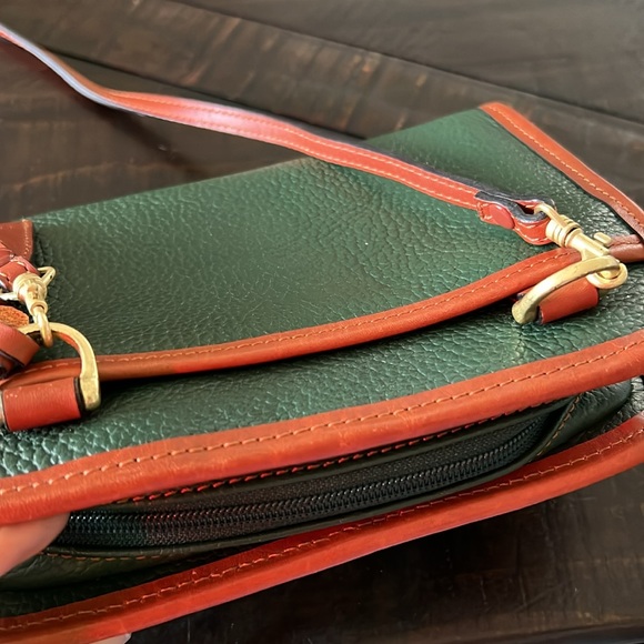 Vintage Liz Claiborne Hunter Green Leather Purse - Picture 4 of 10